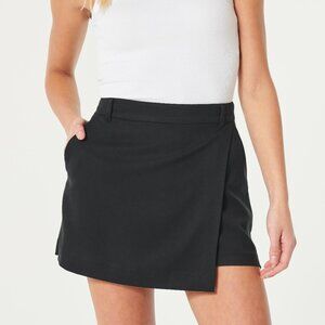 Hollister High-rise Wrap Mini Black Skort Size S
